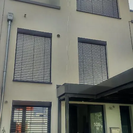 Privat Richtung Messe